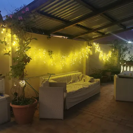 Oda ve Kahvaltı Albisola 4*