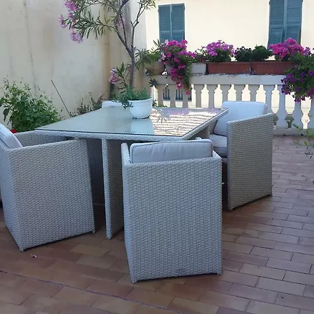 Couette-café Albisola