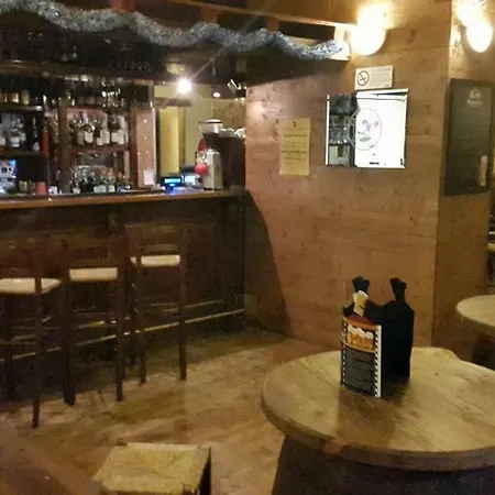 Couette-café Albisola 2*
